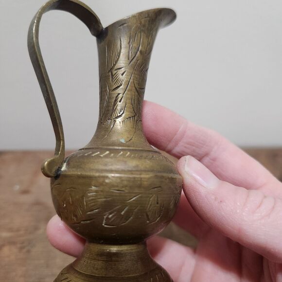 VTG MCM Brass Pitcher Etched Opium Knick Knack Bud Vase Tea - Picture 4 of 8